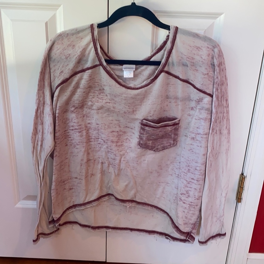 Light sheer sweatshirt with pocket detail